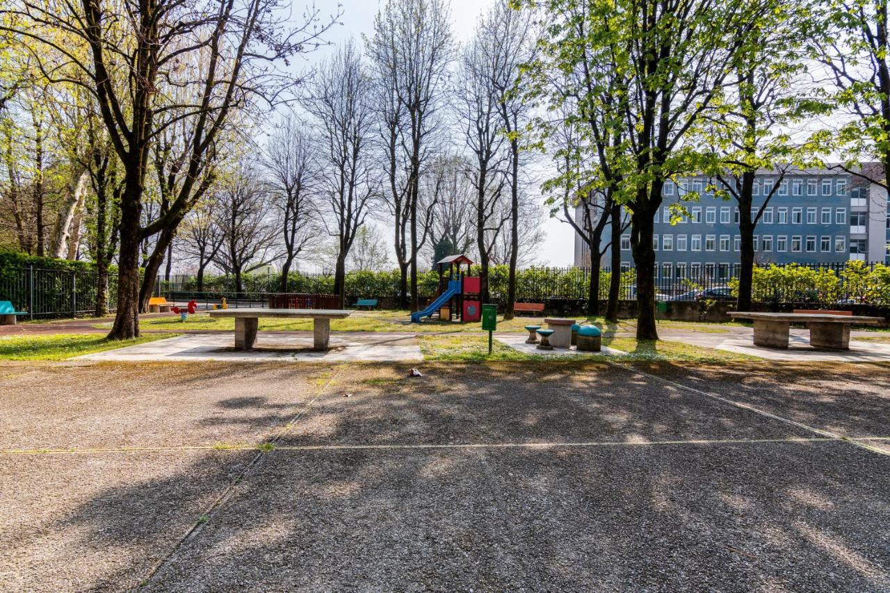 Apartmán Ticinello 1 Milán Exteriér fotografie